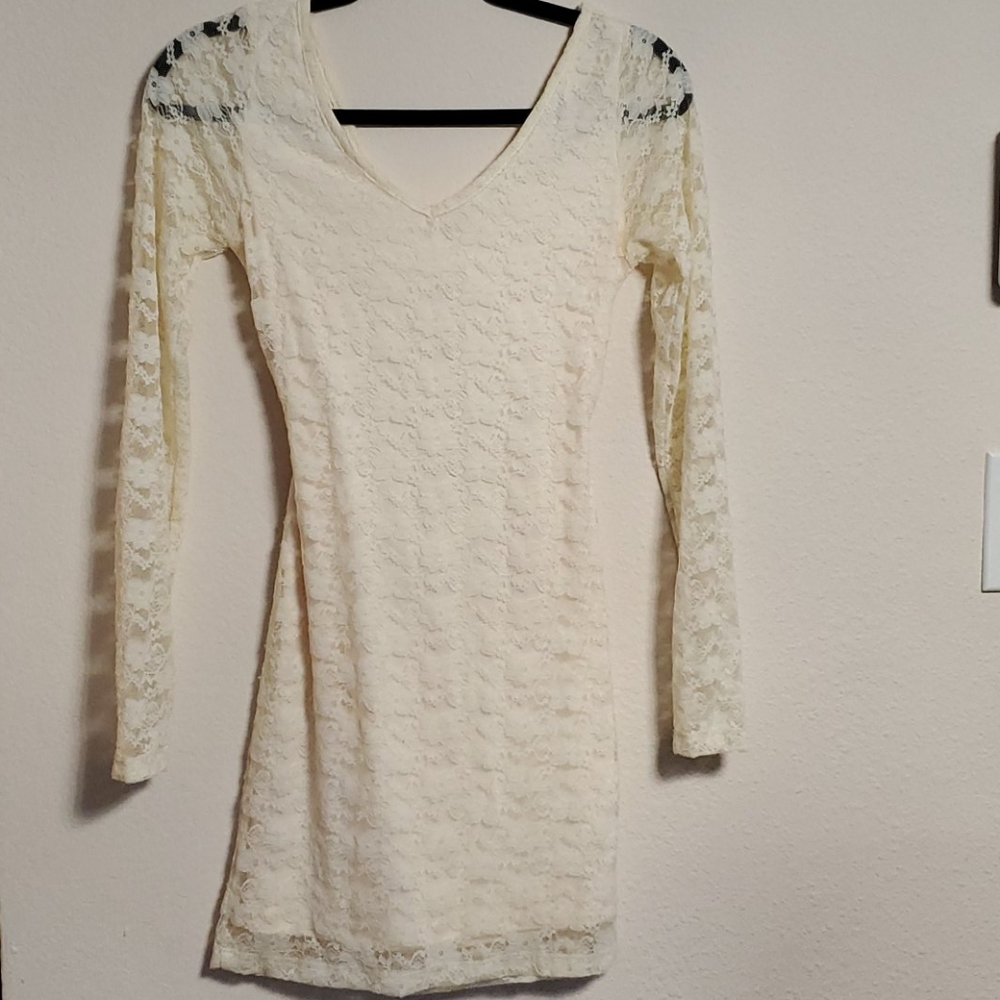 Forever 21 ivory floral lace dress
